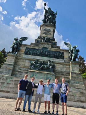 Weinwanderung am Rhein